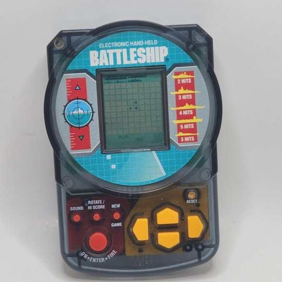Milton Bradley Battleship Handheld Electronic Game 1995 B - Picture 1 of 2